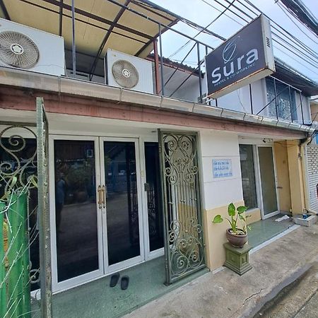 Sura Hostel Bangkok Near Mrt Phra Ram 9 Buitenkant foto