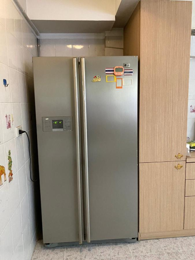 Sura Hostel Bangkok Near Mrt Phra Ram 9 Buitenkant foto