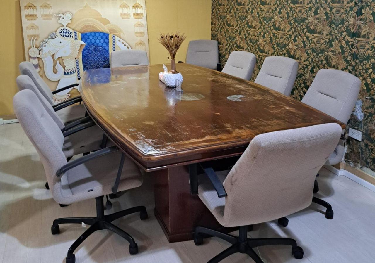 Sura Hostel Bangkok Near Mrt Phra Ram 9 Buitenkant foto