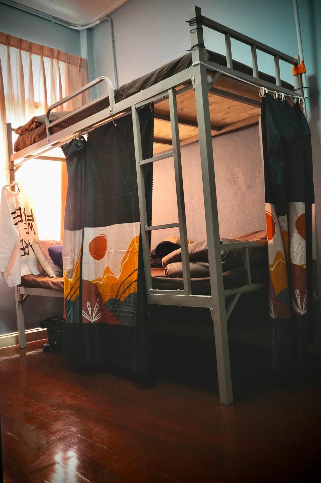 Sura Hostel Bangkok Near Mrt Phra Ram 9 Buitenkant foto