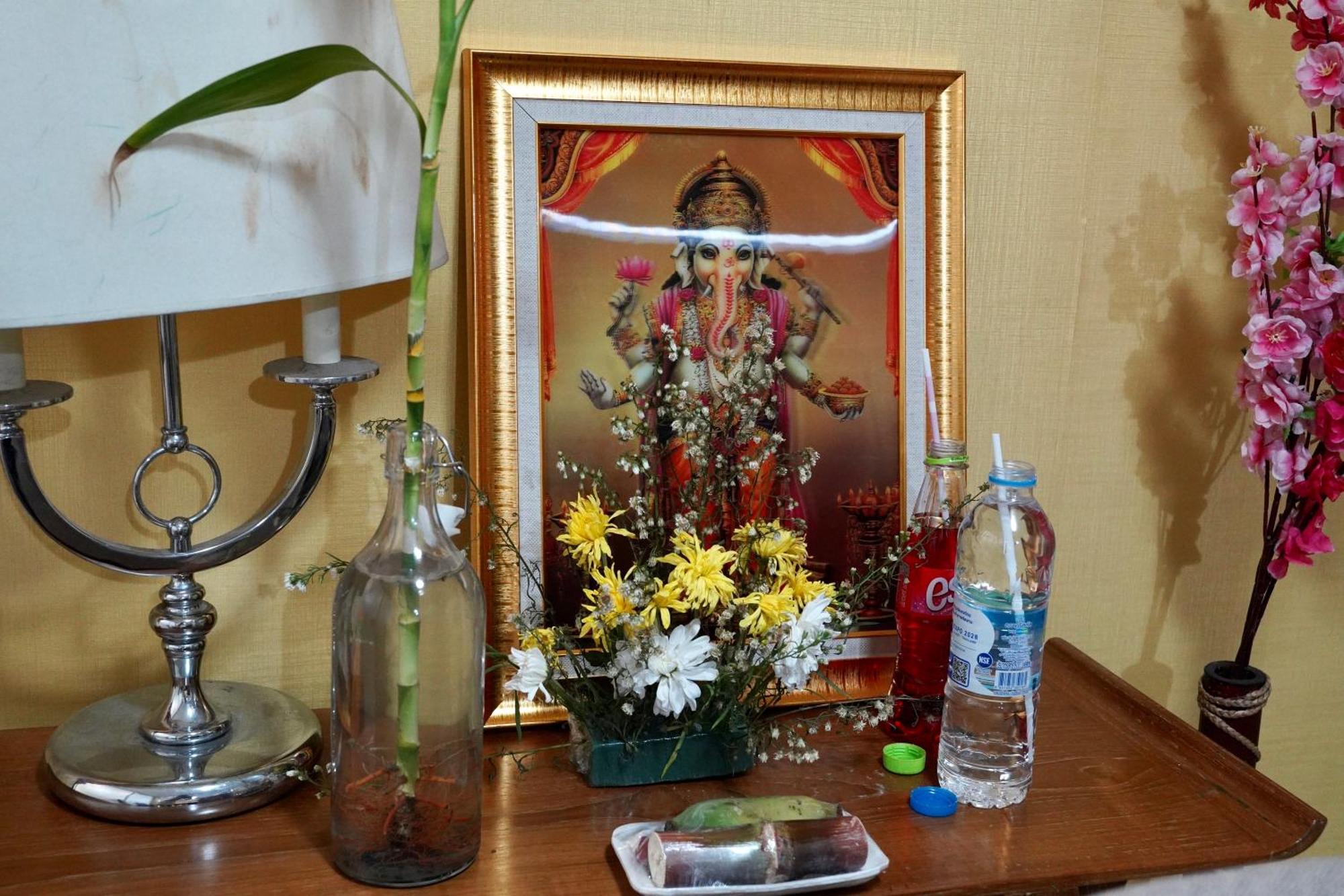 Sura Hostel Bangkok Near Mrt Phra Ram 9 Buitenkant foto