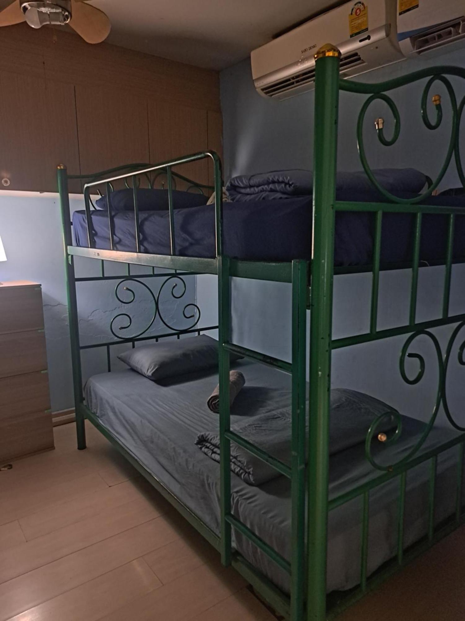 Sura Hostel Bangkok Near Mrt Phra Ram 9 Buitenkant foto